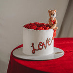 Teddy-Bear-Valentines-Day-Cake