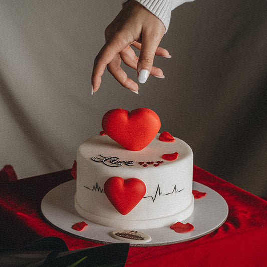 Love Pulse Cake