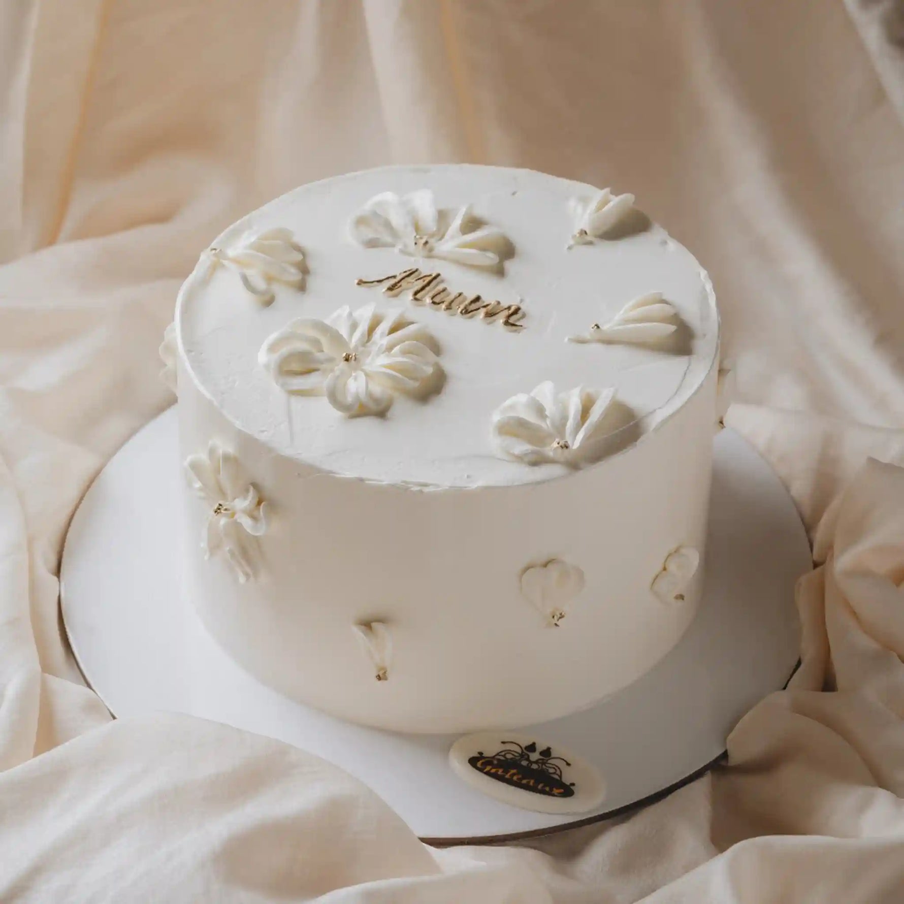 BigWhite-Mother_sDay-Cake