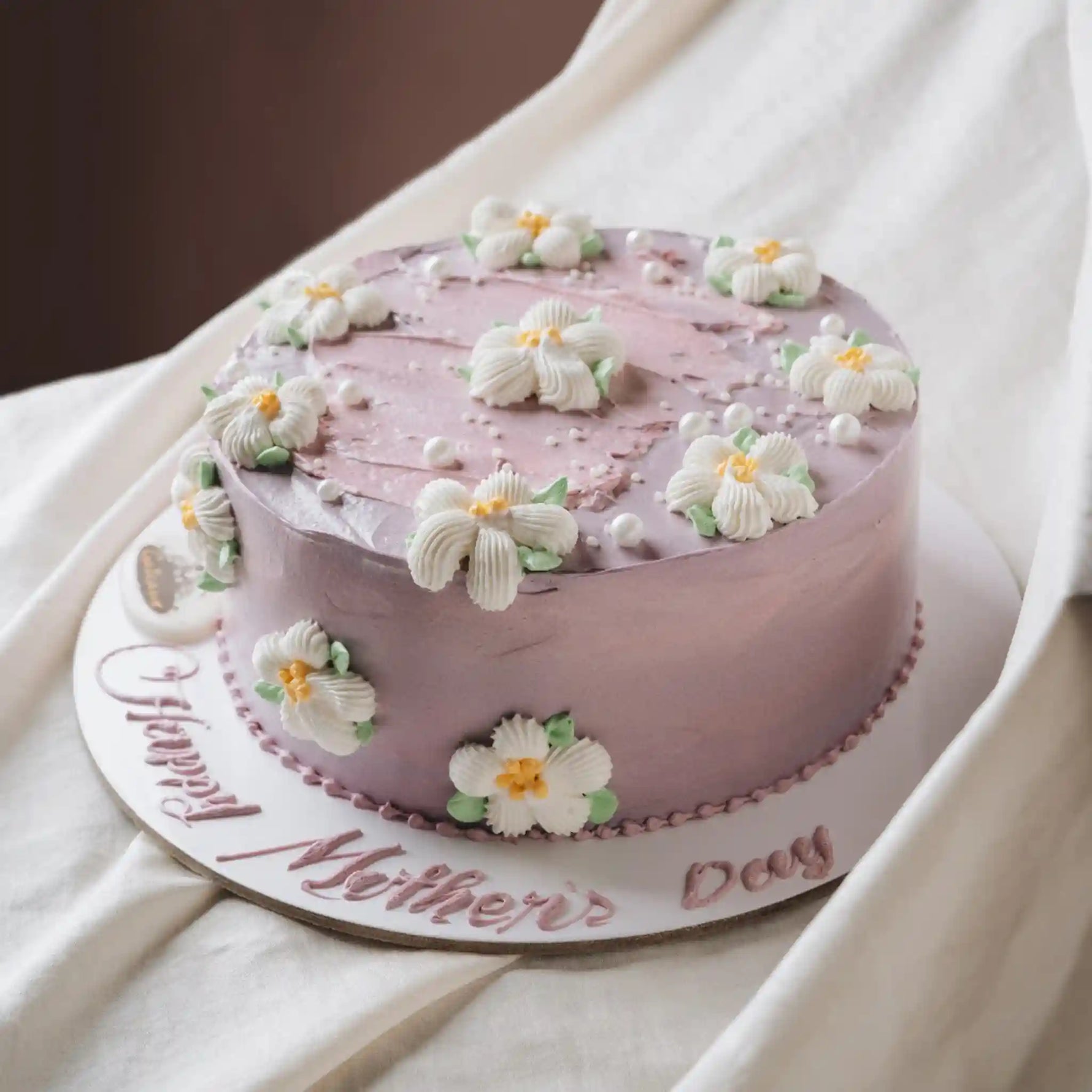 Infinity-Love-Mother_sDay-Cake