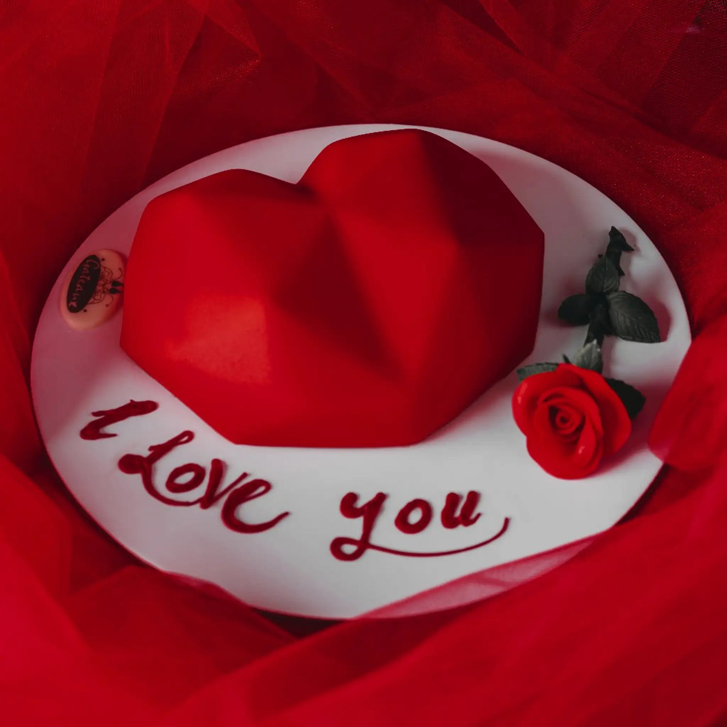Love-Heart-Valentines-Day-Cake -2