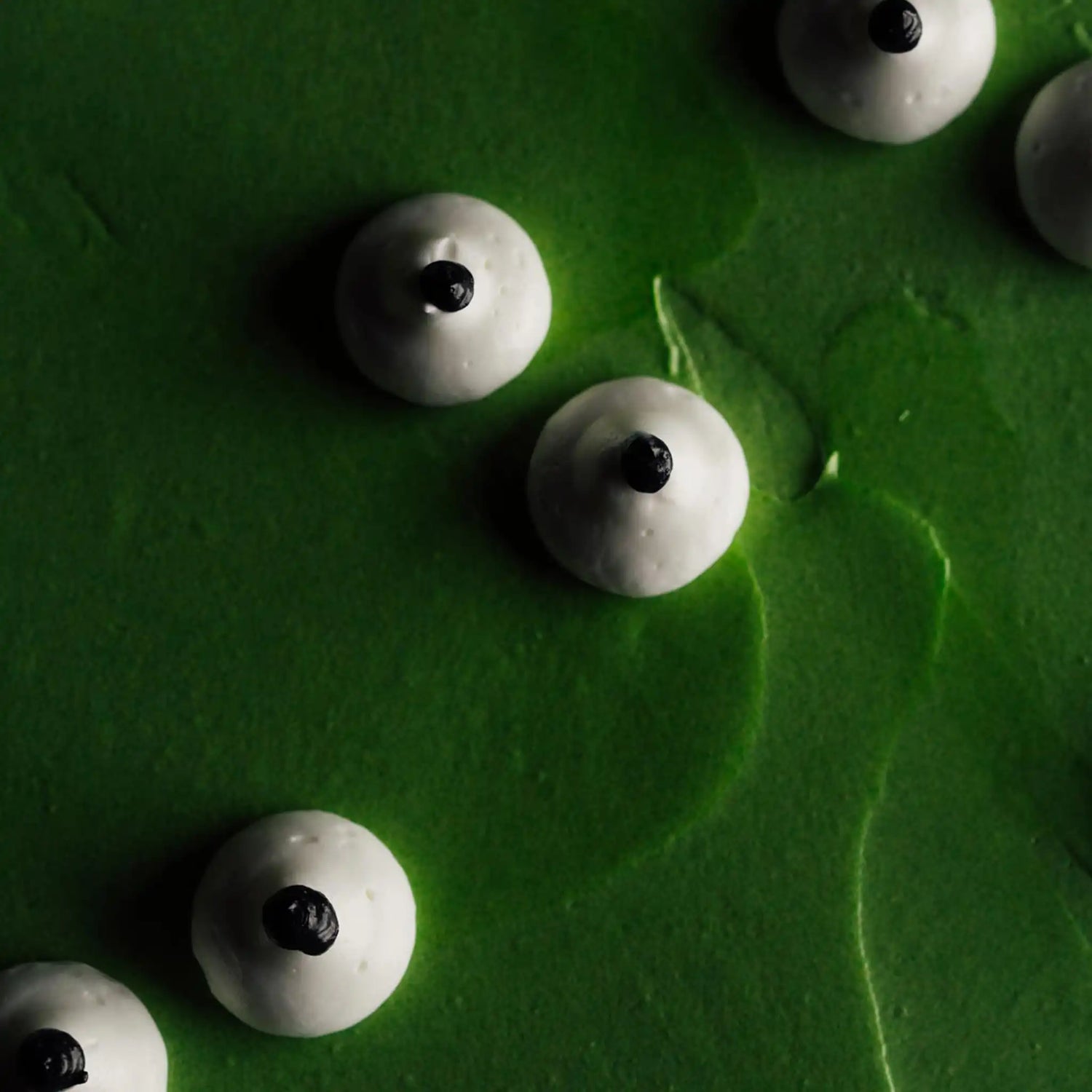 Spooky_Green_Halloween_Cake- 2