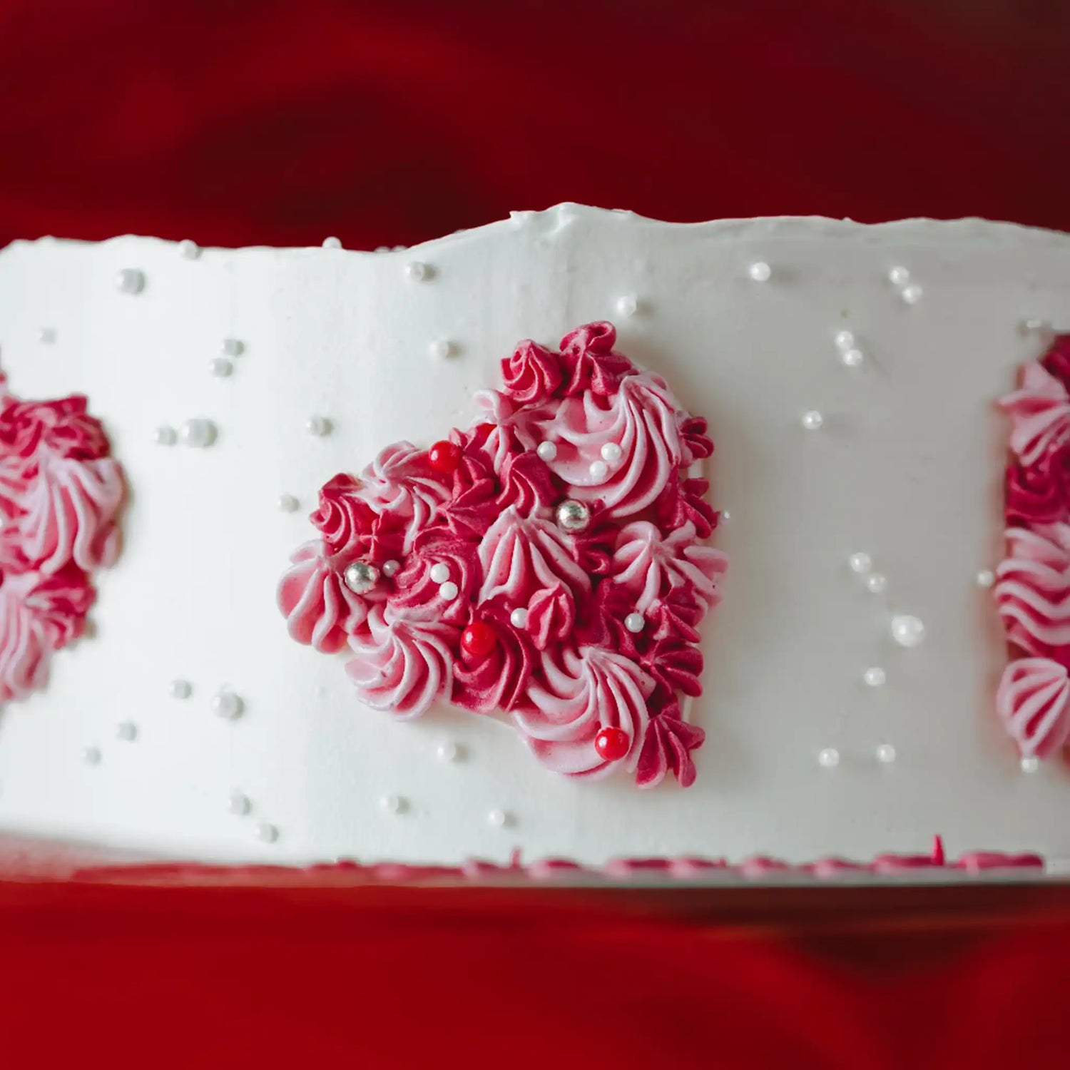 White-Valentines-Day-Cake-2